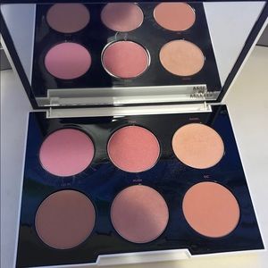 Urban Decay Gwen Stefani Blush Palette